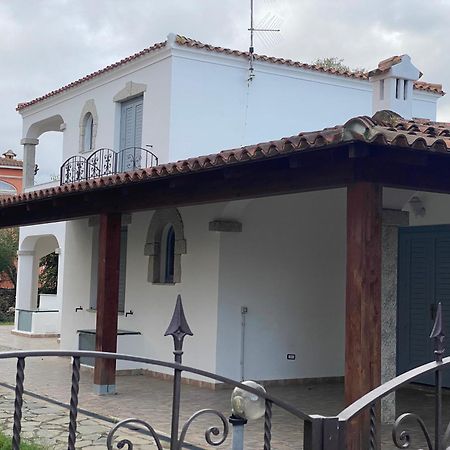 San Teodoro Centro Villa ภายนอก รูปภาพ