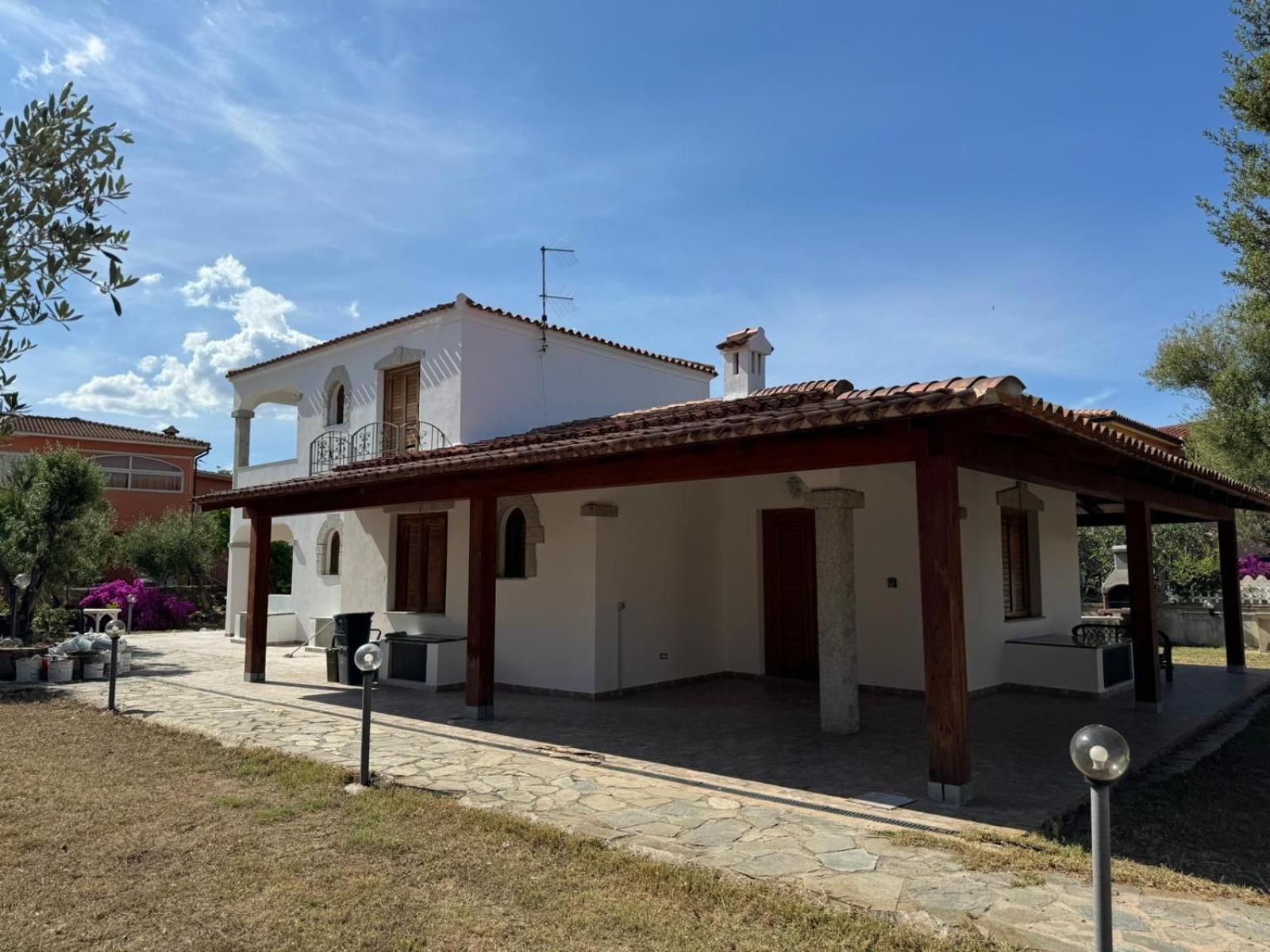 San Teodoro Centro Villa ภายนอก รูปภาพ